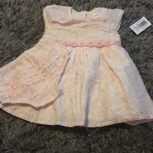 Pink & white dress it’s bloomers size 6-9